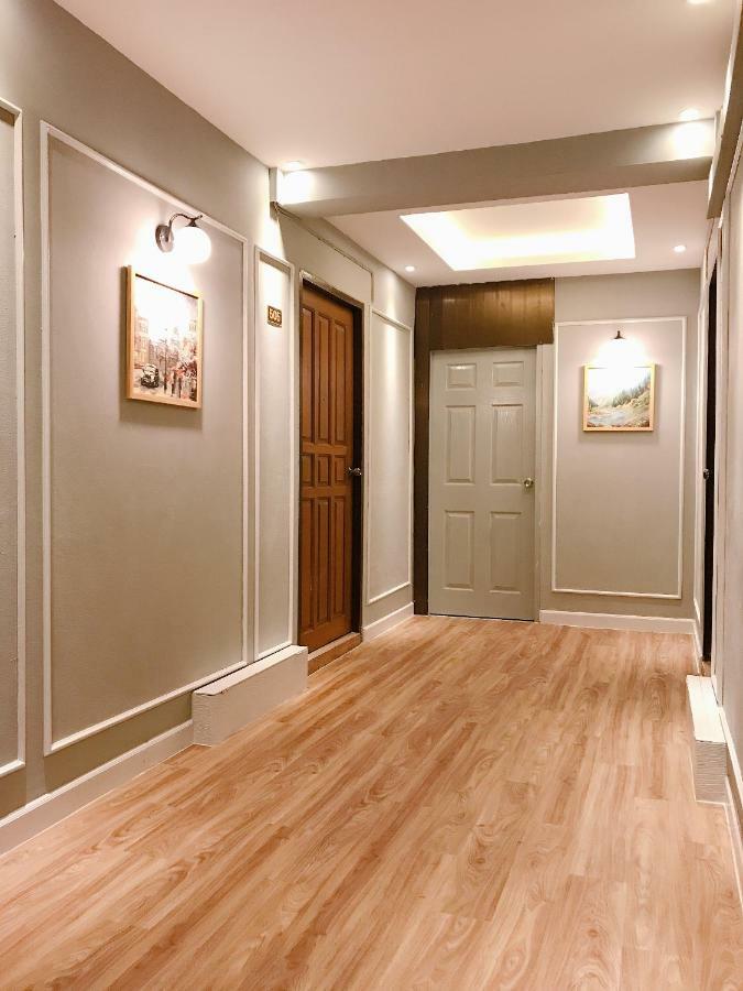 Penyos Service Apartment Bangkok Luaran gambar