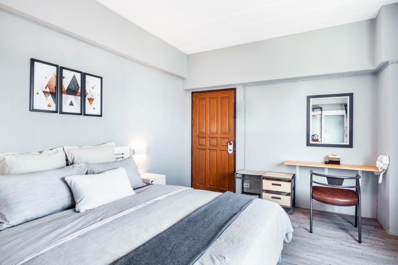Penyos Service Apartment Bangkok Luaran gambar