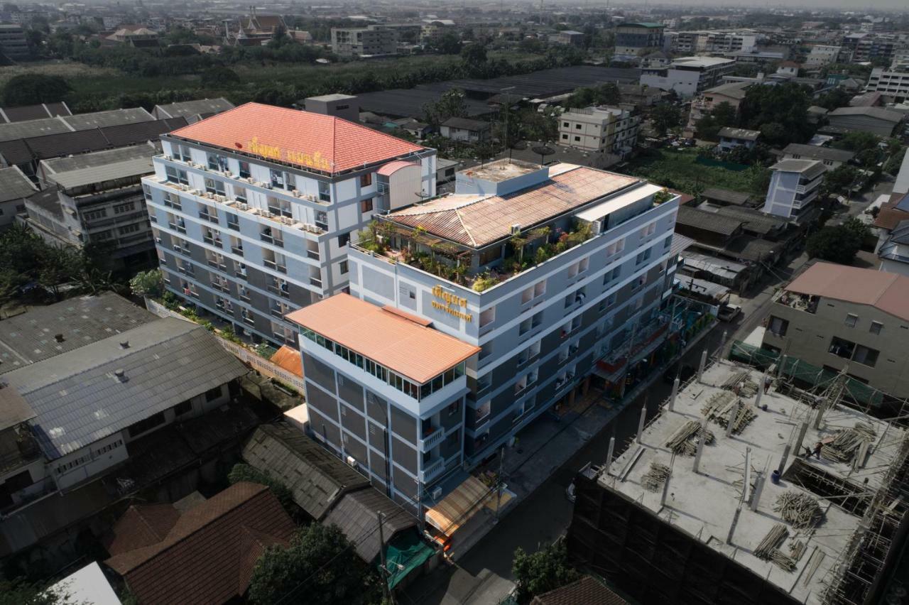 Penyos Service Apartment Bangkok Luaran gambar