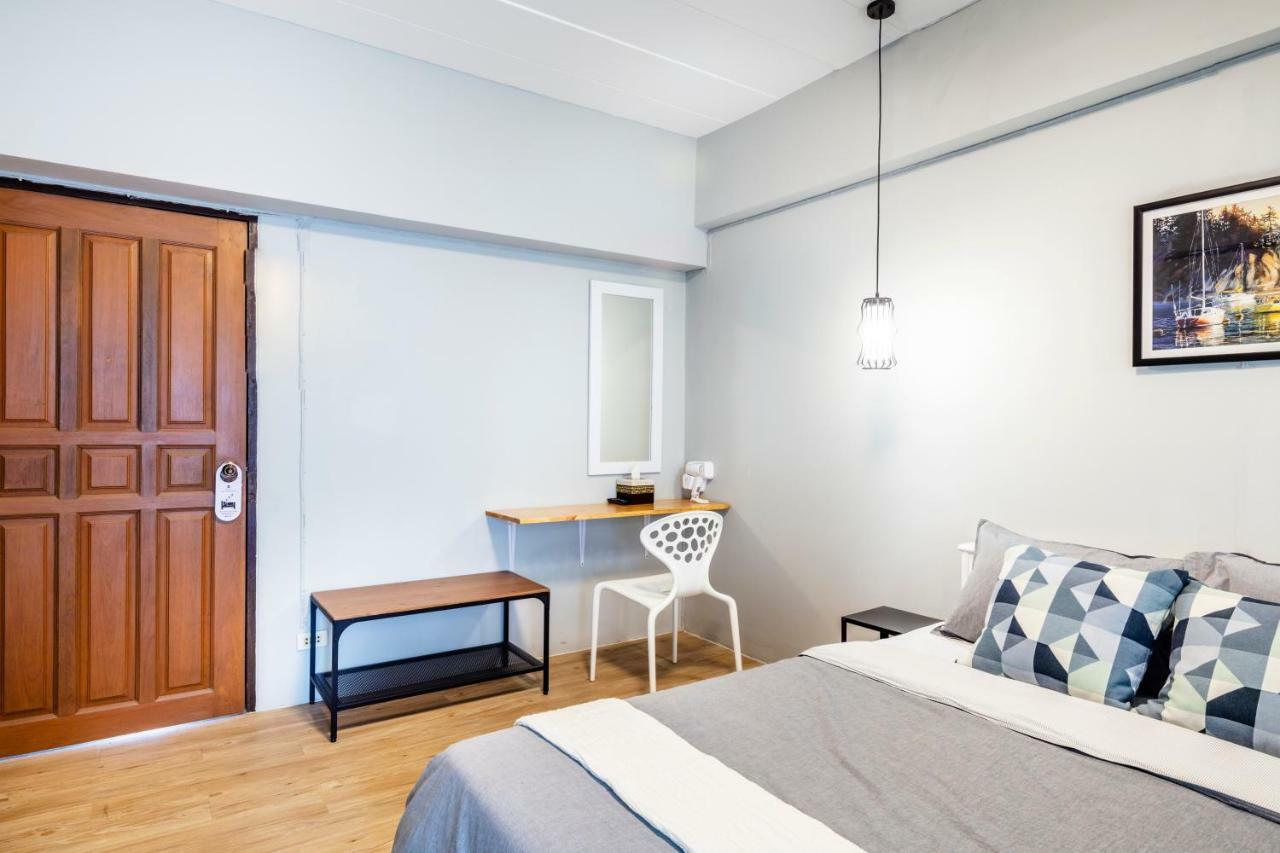 Penyos Service Apartment Bangkok Luaran gambar